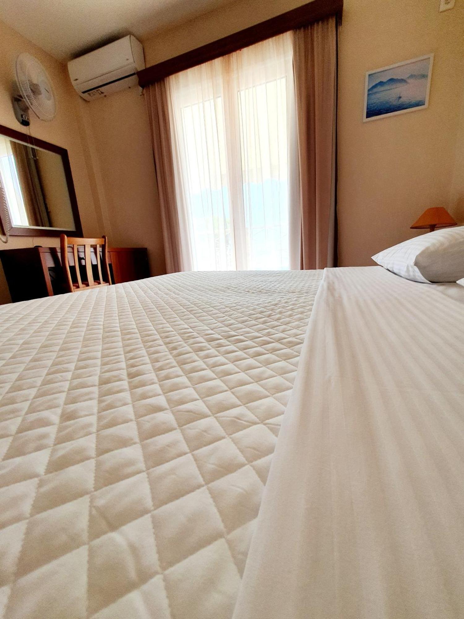 Acqua Marina - Άκουα Μαρίνα Hotel Agia Marina  Eksteriør billede